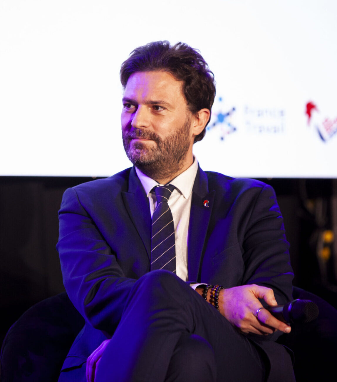 Portrait Sylvain REYMOND